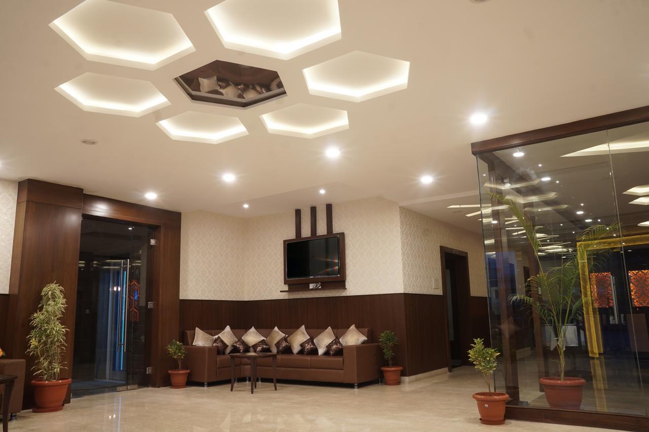 Admire Inn By Tgi Udajpur Exteriér fotografie